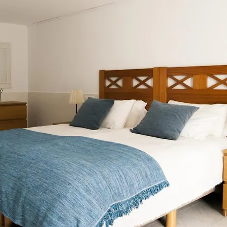 Crisantemos Family House With Garden And Pool Сasa de vacaciones Nerja