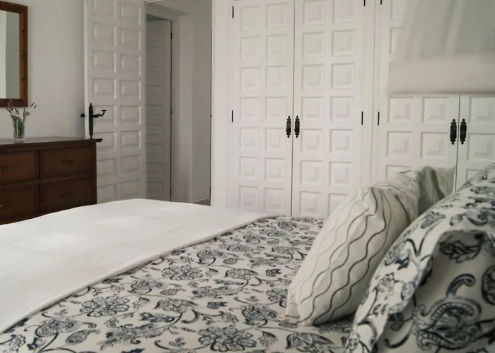 Сasa de vacaciones Crisantemos Family House With Garden And Pool Nerja