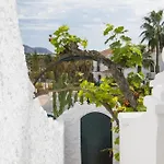 Crisantemos Family House With Garden And Pool Holiday home *