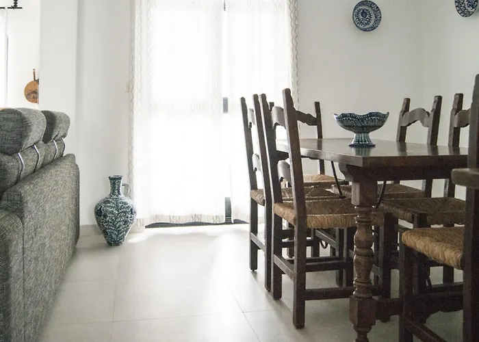 Crisantemos Family House With Garden And Pool