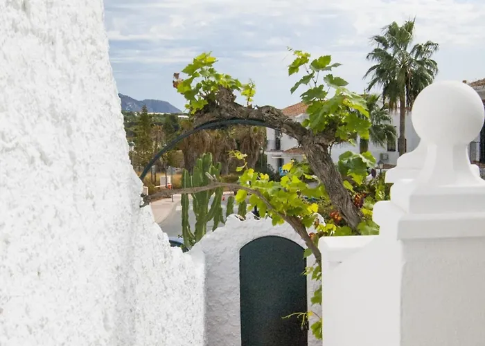 Crisantemos Family House With Garden And Pool 別荘 *